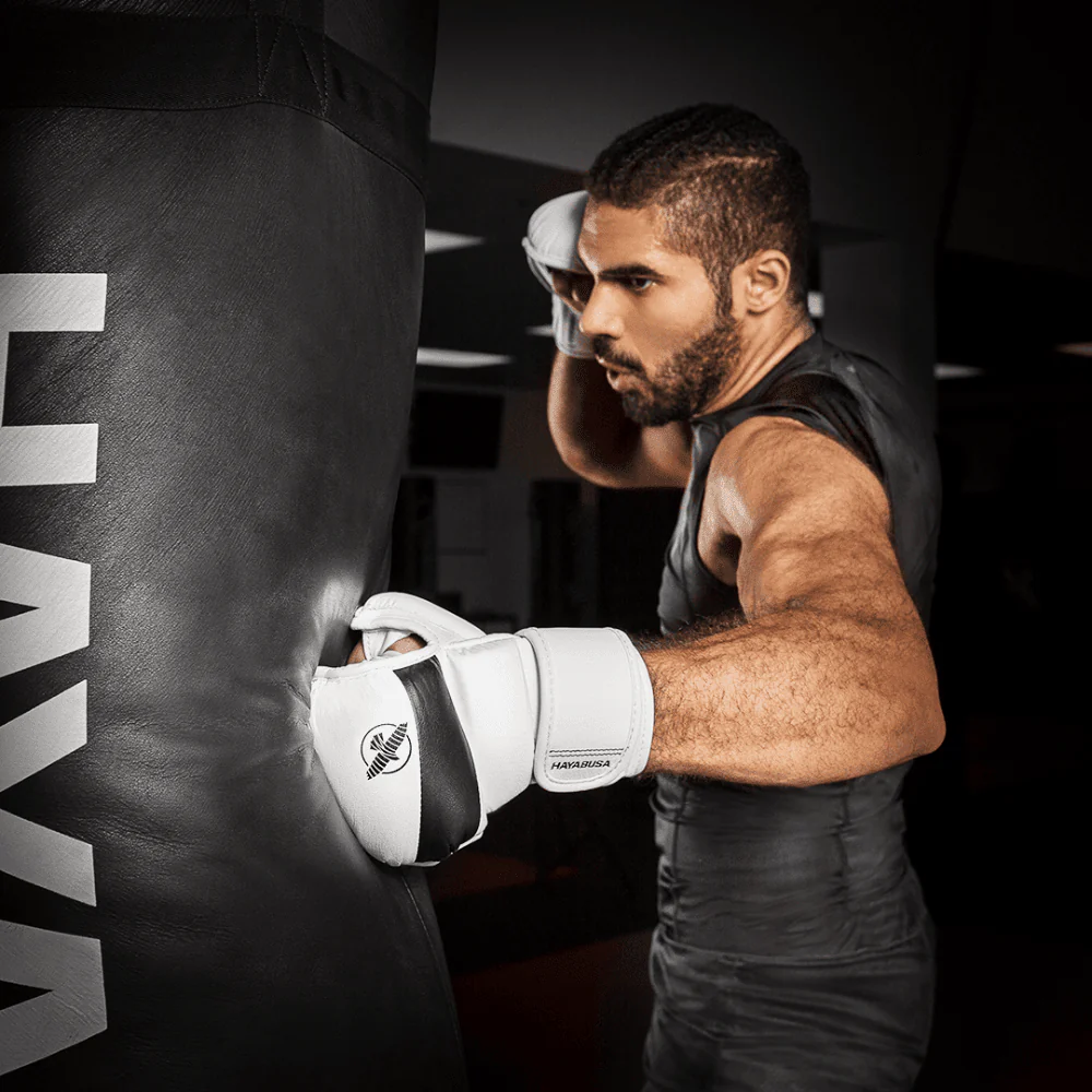 Hayabusa T3 7oz Hybrid MMA Gloves Black/Black - Image 3